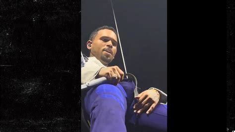 Chris Browns Bulge Goes Viral After Fans Spot Huge Imprint at。